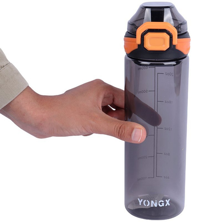 قمقمه ورزشی مدل Yongx گنجایش 0.7 لیتر